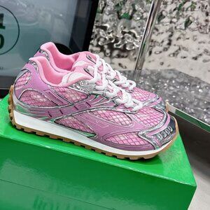 🌸Authentic Bottega Veneta Women’s Pink Sneakers